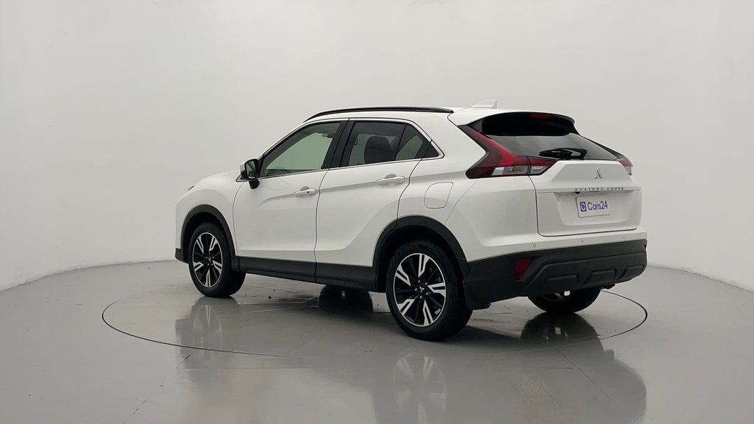 Left Back Diagonal (45- Degree) View