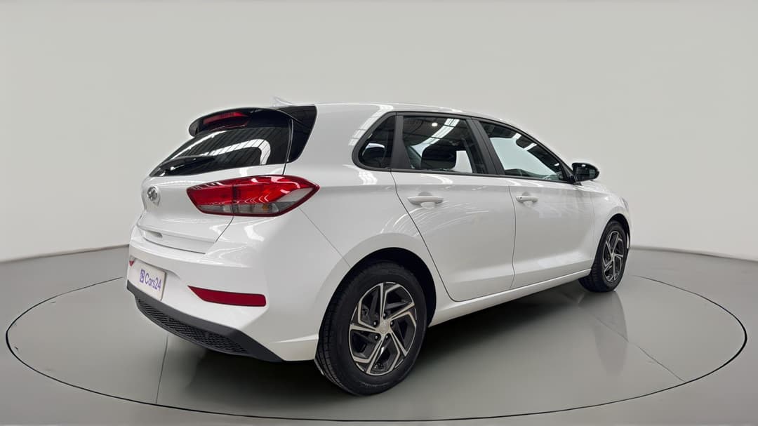 2023 Hyundai i30 i30, Automatic, 15930 km, Right Back Diagonal (45- Degree) View