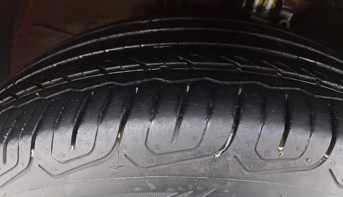 2019 Volkswagen Vento HIGHLINE DIESEL, Diesel, Manual, 78,234 km, Right Front Tyre Tread