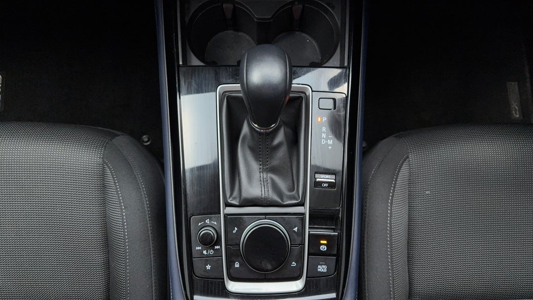 2021 Mazda CX-30 G20 Evolve (fwd), Automatic, 19933 km, Gear Lever 