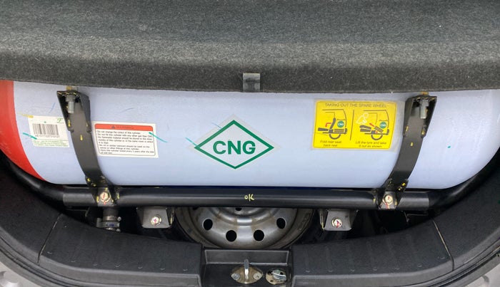 2017 Maruti Wagon R 1.0 LXI CNG, CNG, Manual, 32,972 km, Boot Inside
