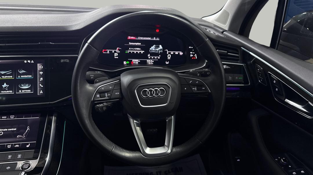 2021 Audi Q7 45 Tdi Quattro Mhev, Automatic, 62986 km, Steering Wheel Close-up