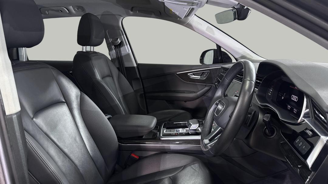 2021 Audi Q7 45 Tdi Quattro Mhev, Automatic, 62986 km, Right Side Front Door Cabin View