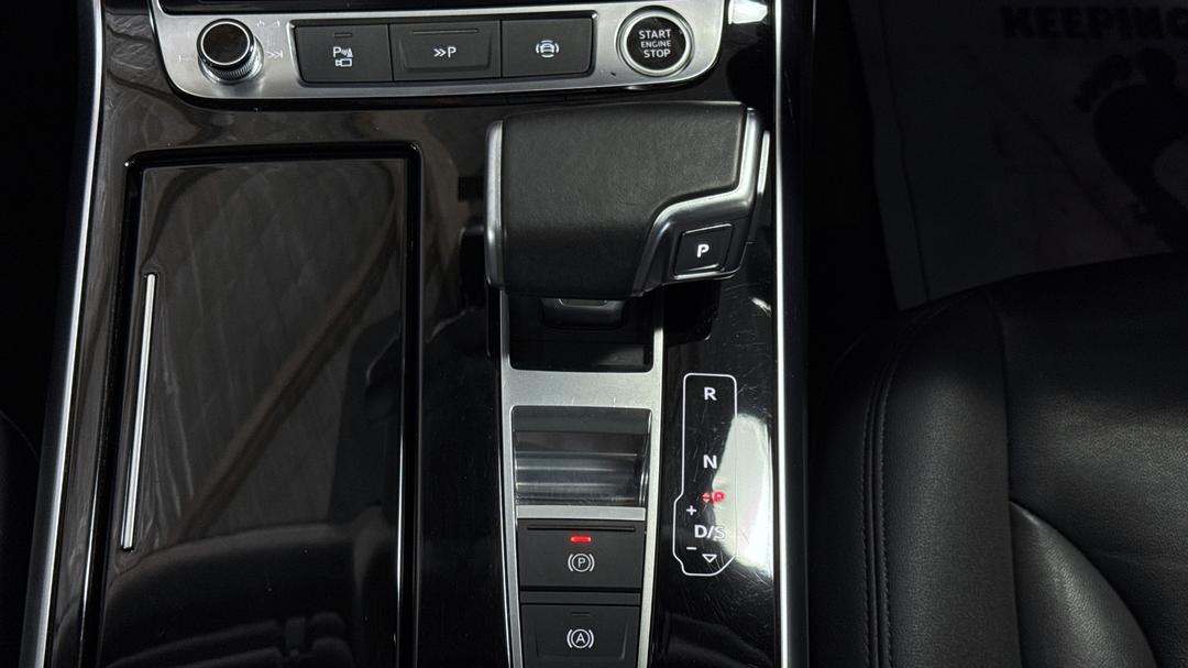 2021 Audi Q7 45 Tdi Quattro Mhev, Automatic, 62986 km, Gear Lever 
