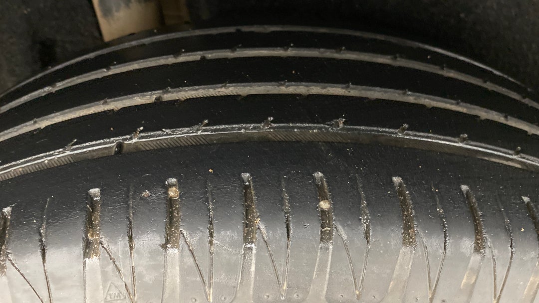 Right Rear Tyre Tread