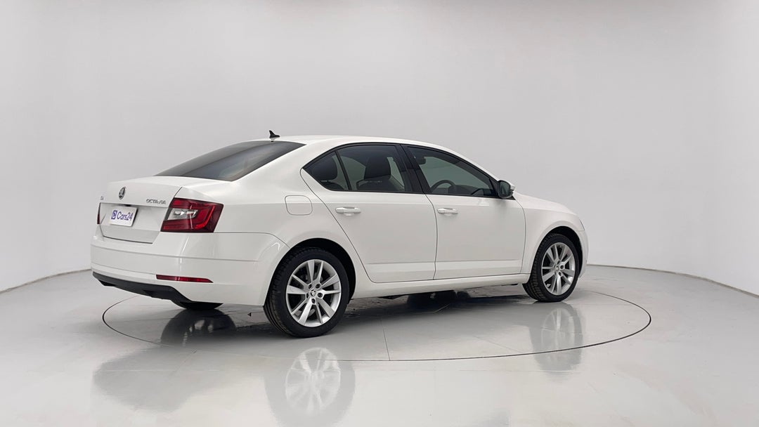 2019 SKODA Octavia 110 Tsi, Automatic, 16791 km, Right Back Diagonal (45- Degree) View