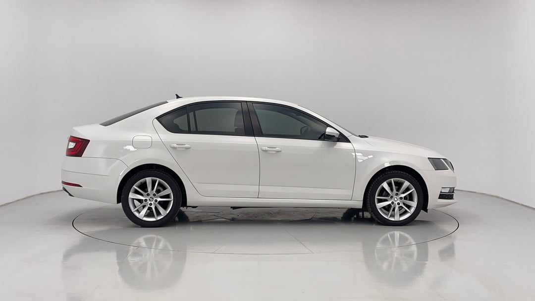 2019 SKODA Octavia 110 Tsi, Automatic, 16791 km, Right Side View