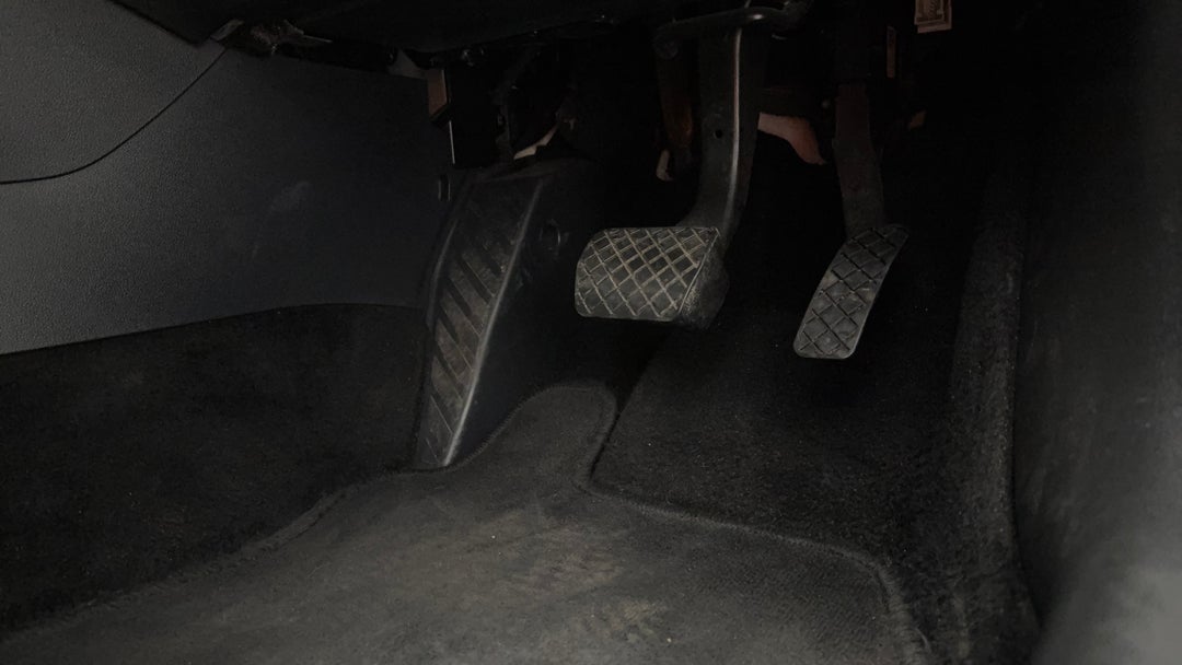 2019 SKODA Octavia 110 Tsi, Automatic, 16791 km, Pedals and Footmat