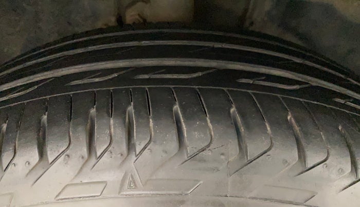 2019 Toyota Corolla Altis G PETROL, Petrol, Manual, 53,538 km, Right Front Tyre Tread