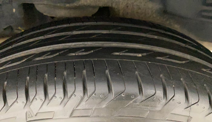 2019 Toyota Corolla Altis G PETROL, Petrol, Manual, 53,538 km, Left Rear Tyre Tread