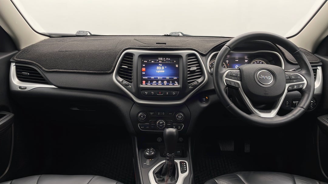 2014 Jeep Cherokee Trailhawk (4x4), Automatic, 89075 km, Dashboard View