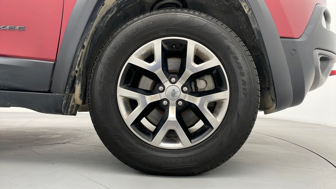 2014 Jeep Cherokee Trailhawk (4x4), Automatic, 89075 km, Right Front Wheel