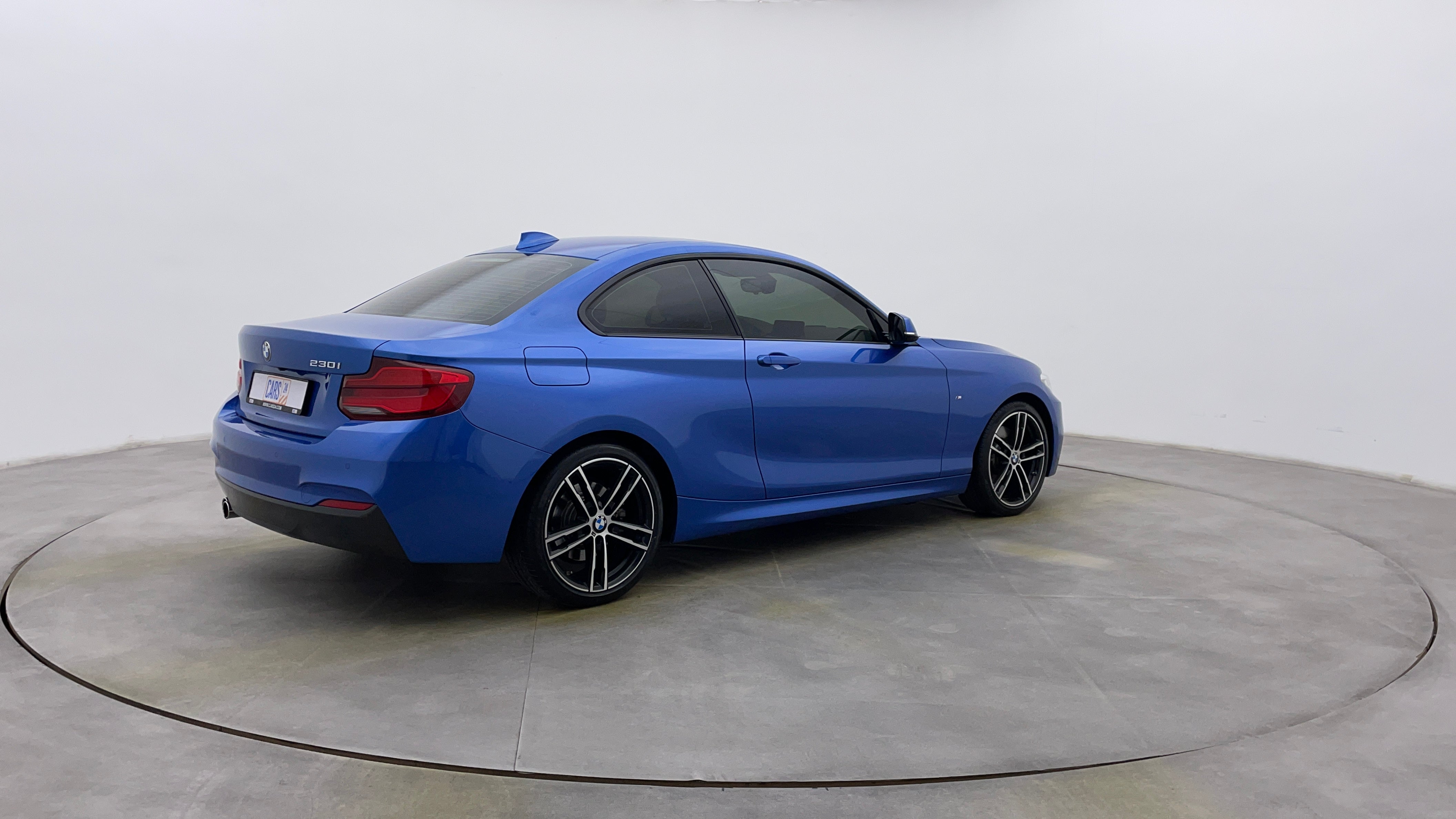 BMW 2 Series Coupe-Right Back Diagonal (45- Degree) View