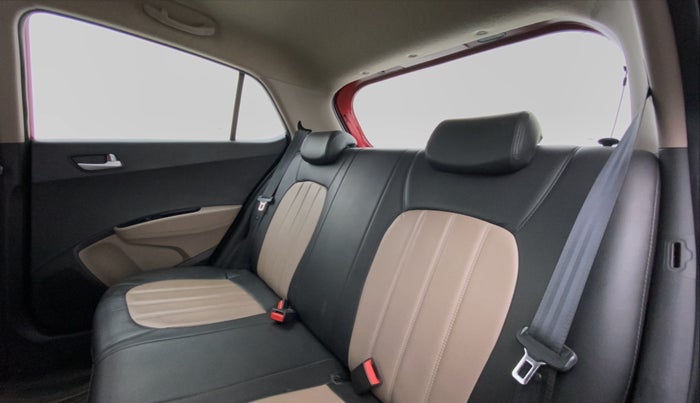 2017 Hyundai Grand i10 ASTA 1.2 CRDI, Diesel, Manual, 13,313 km, Right Side Rear Door Cabin