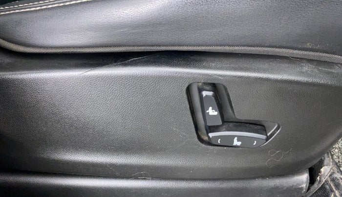 2019 MG HECTOR SHARP DCT PETROL, Petrol, Automatic, 92,298 km, Driver Side Adjustment Panel