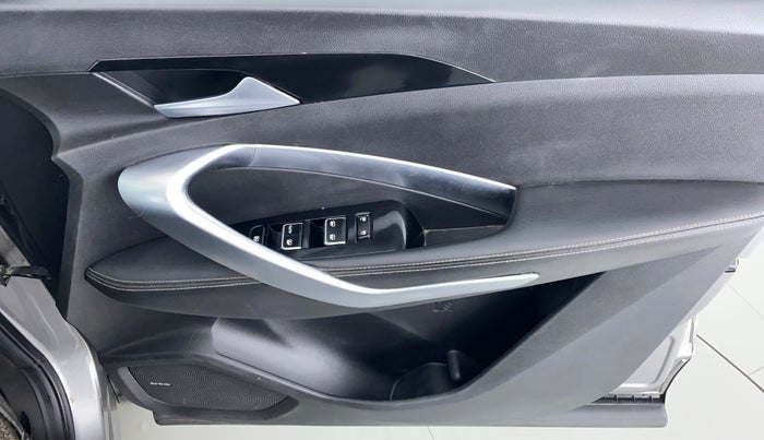 2019 MG HECTOR SHARP DCT PETROL, Petrol, Automatic, 92,298 km, Driver Side Door Panels Control
