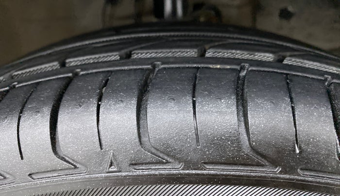 2015 Honda Amaze 1.2 VXMT I VTEC, Petrol, Manual, 36,072 km, Right Front Tyre Tread