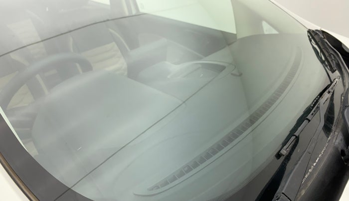 2019 Ford Ecosport TREND 1.5L DIESEL, Diesel, Manual, 35,212 km, Front windshield - Minor spot on windshield