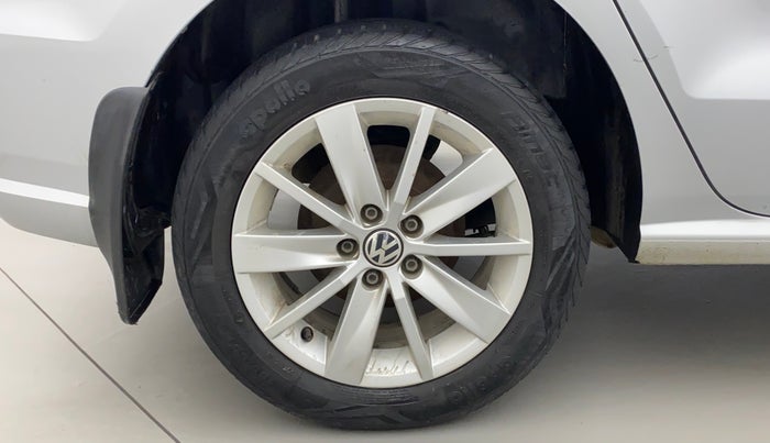 2017 Volkswagen Ameo HIGHLINE1.2L, Petrol, Manual, 51,689 km, Right Rear Wheel
