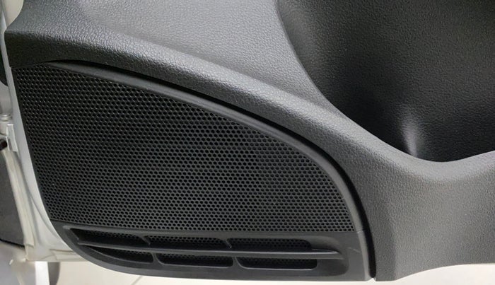 2017 Volkswagen Ameo HIGHLINE1.2L, Petrol, Manual, 51,689 km, Speaker