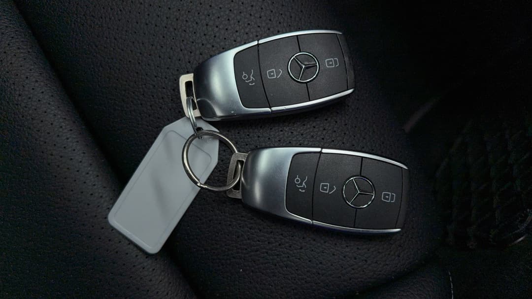 2021 Mercedes-benz C200 C200, Automatic, 75096 km, Key Close-up
