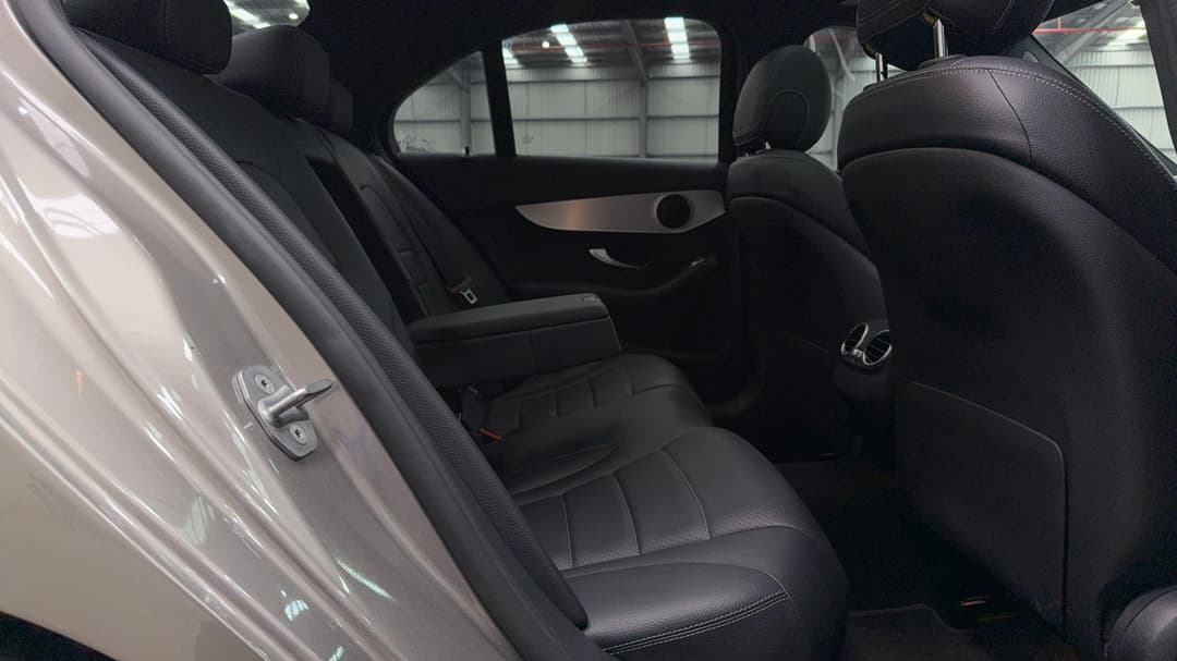 2021 Mercedes-benz C200 C200, Automatic, 75096 km, Right Side Rear Door Cabin View