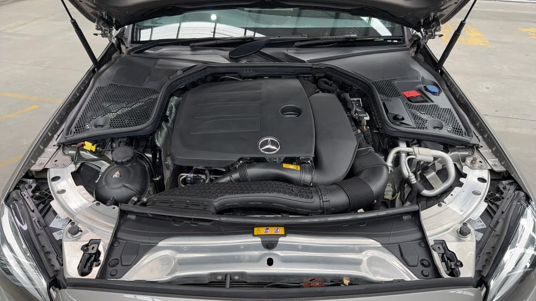 2021 Mercedes-benz C200 C200, Automatic, 75096 km, Open Bonnet (Engine)