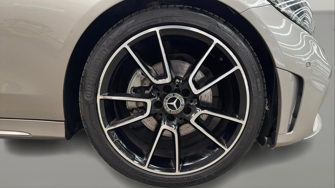 2021 Mercedes-benz C200 C200, Automatic, 75096 km, Right Front Wheel