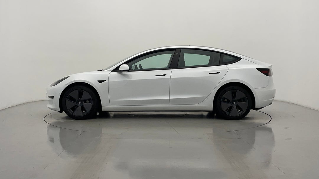 2021 Tesla Model 3 Standard Range Plus RWD, Automatic, 67498 km, Left Side View