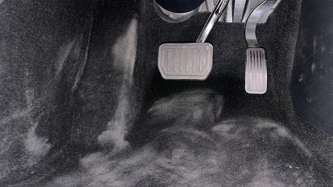 2021 Tesla Model 3 Standard Range Plus RWD, Automatic, 67498 km, Pedals and Footmat