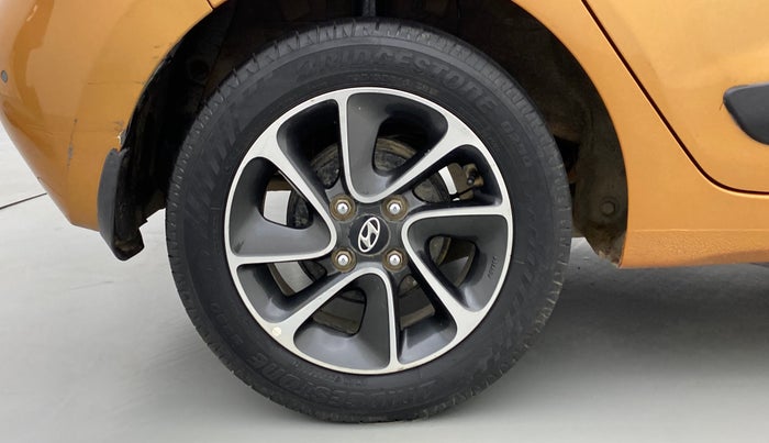 2018 Hyundai Grand i10 ASTA 1.2 VTVT, Petrol, Manual, 76,235 km, Right Rear Wheel