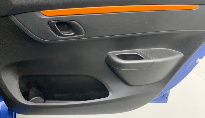 2019 Renault Kwid CLIMBER 1.0, Petrol, Manual, 40,834 km, Driver Side Door Panels Control