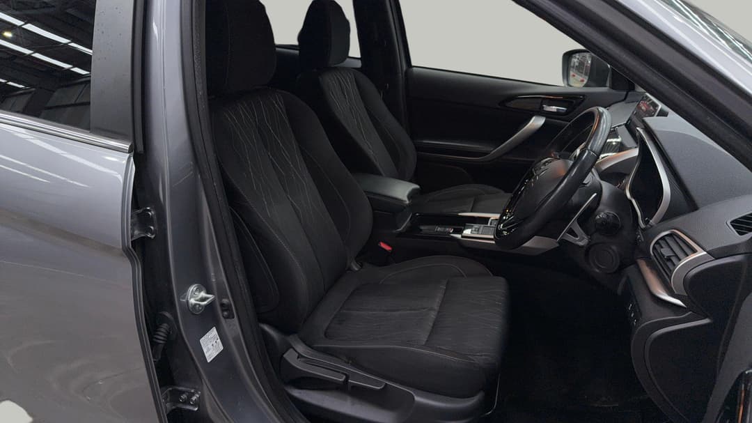 2017 Mitsubishi Eclipse Cross Ls (2WD), Automatic, 112724 km, Right Side Front Door Cabin View