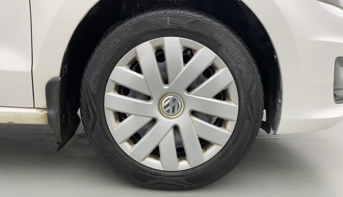 2016 Volkswagen Vento COMFORTLINE 1.2 TSI AT, Petrol, Automatic, 30,863 km, Right Front Wheel