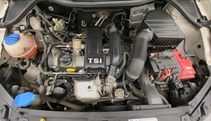 2016 Volkswagen Vento COMFORTLINE 1.2 TSI AT, Petrol, Automatic, 30,863 km, Open Bonet