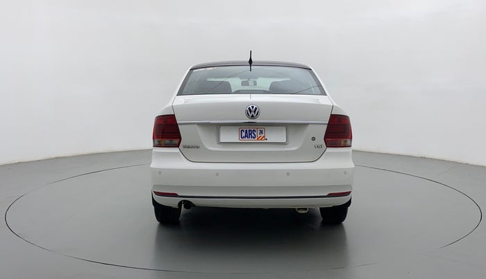 2016 Volkswagen Vento COMFORTLINE 1.2 TSI AT, Petrol, Automatic, 30,863 km, Back/Rear