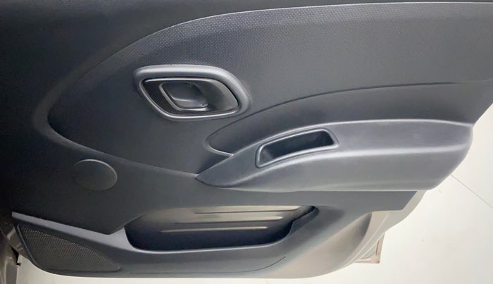 2016 Datsun Redi Go LIMITED EDITION, Petrol, Manual, 55,522 km, Driver Side Door Panels Control
