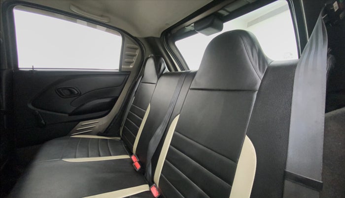 2016 Datsun Redi Go LIMITED EDITION, Petrol, Manual, 55,522 km, Right Side Rear Door Cabin