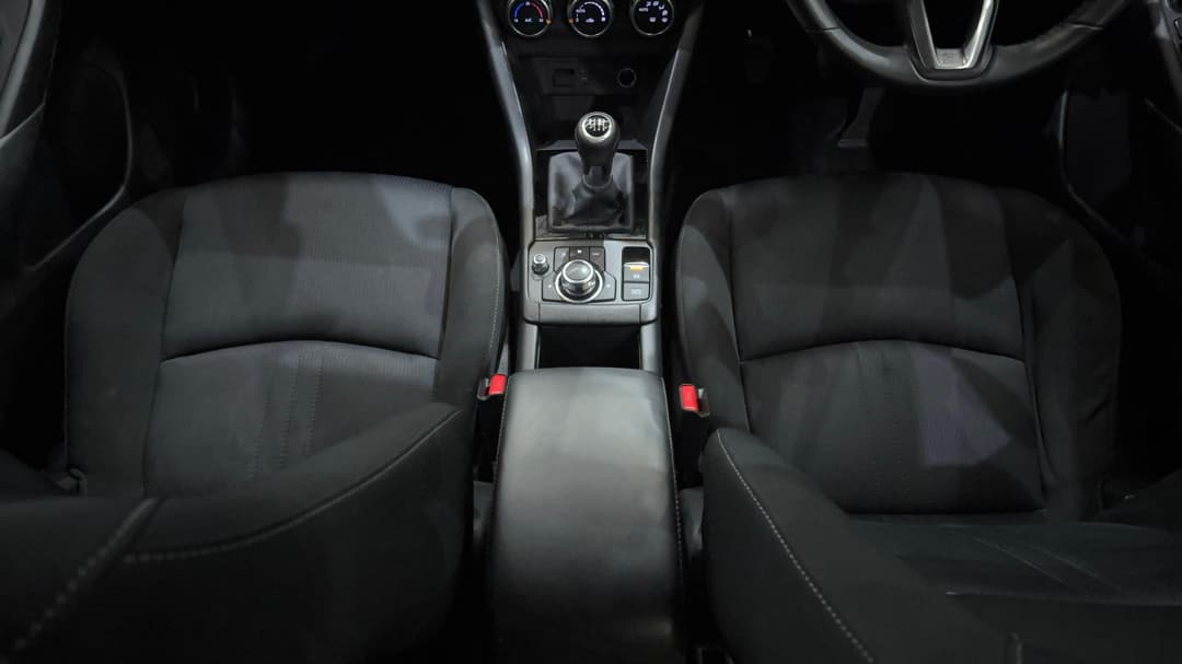 2019 Mazda CX-3 Maxx Sport (FWD), Manual, 80546 km, Center Console