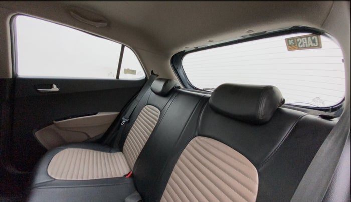 2015 Hyundai Grand i10 ASTA 1.2 KAPPA VTVT, Petrol, Manual, 79,623 km, Right Side Rear Door Cabin