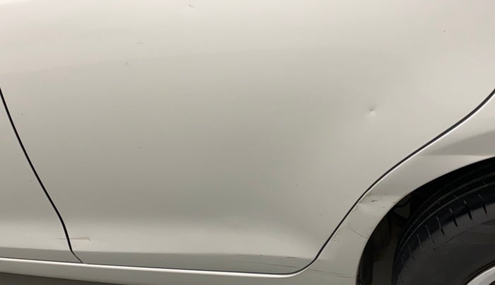 2015 Maruti Swift VXI, Petrol, Manual, 1,11,145 km, Rear left door - Minor scratches