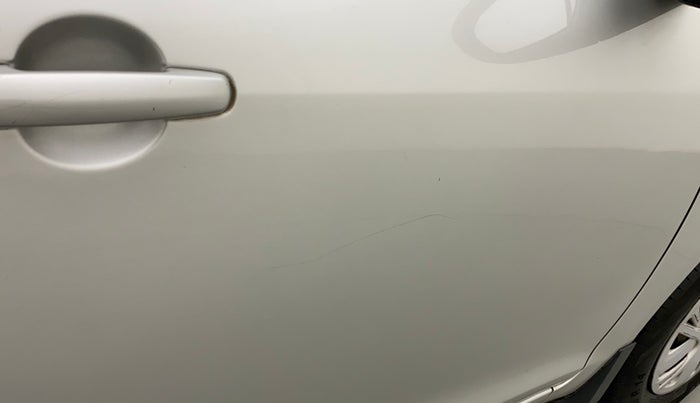 2015 Maruti Swift VXI, Petrol, Manual, 1,11,145 km, Driver-side door - Minor scratches