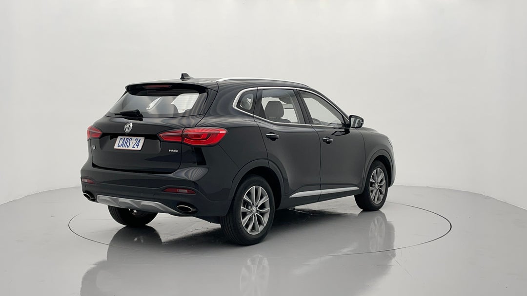 Right Back Diagonal (45- Degree) View