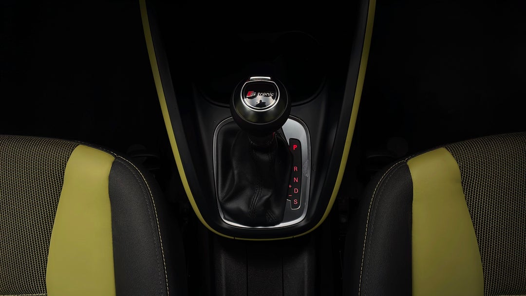 2012 Audi A1 Sportback 1.4 Tfsi Ambition, Automatic, 103627 km, Gear Lever 