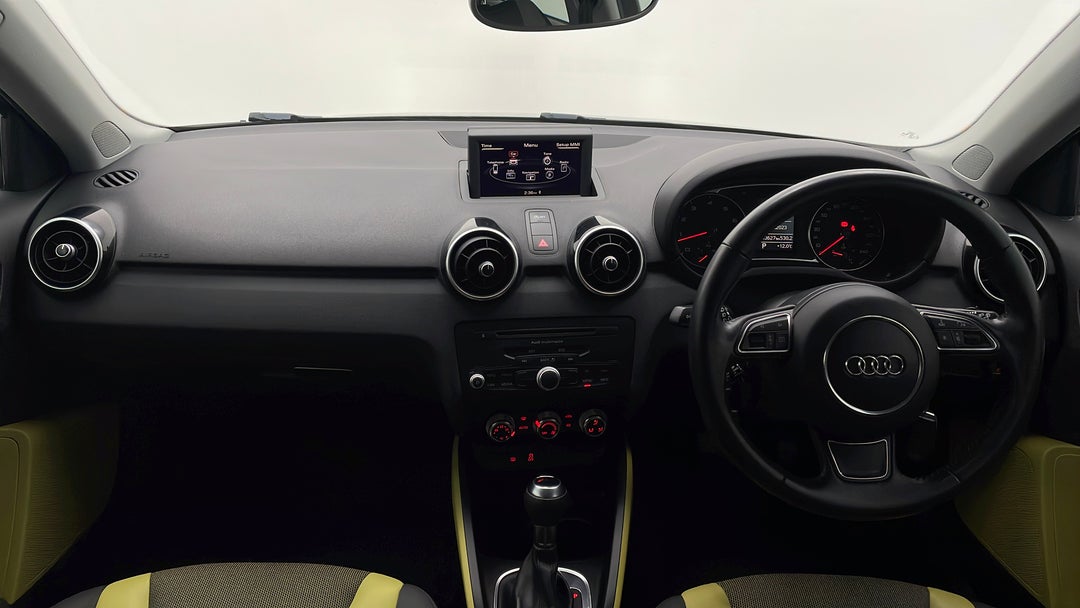 2012 Audi A1 Sportback 1.4 Tfsi Ambition, Automatic, 103627 km, Dashboard View