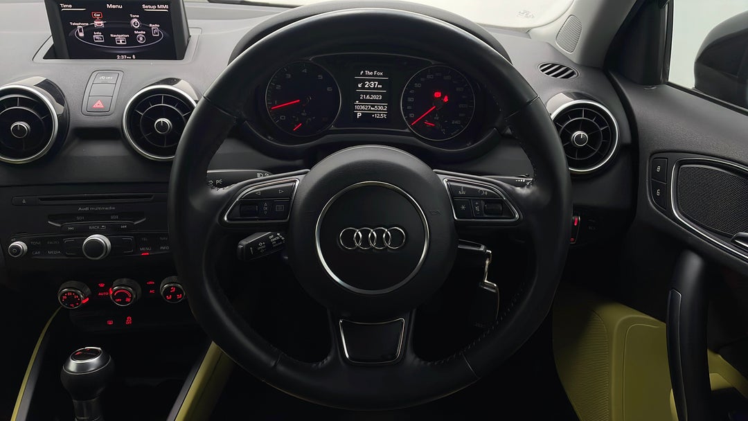 2012 Audi A1 Sportback 1.4 Tfsi Ambition, Automatic, 103627 km, Steering Wheel Close-up