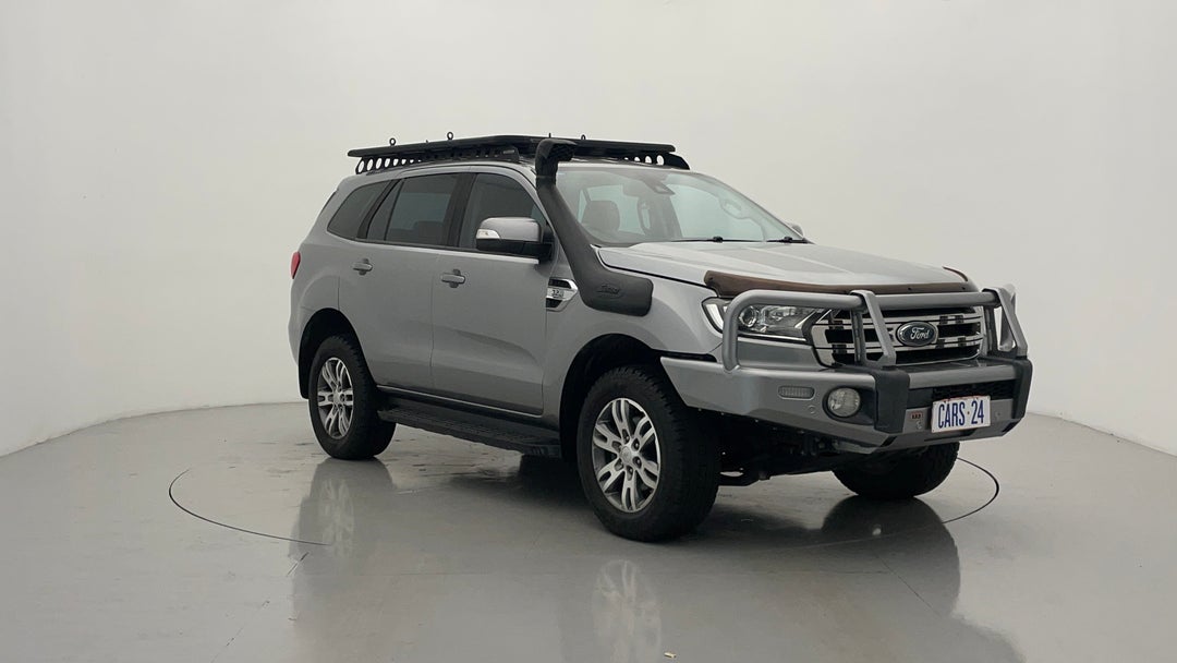 Right Front Diagonal (45- Degree) View