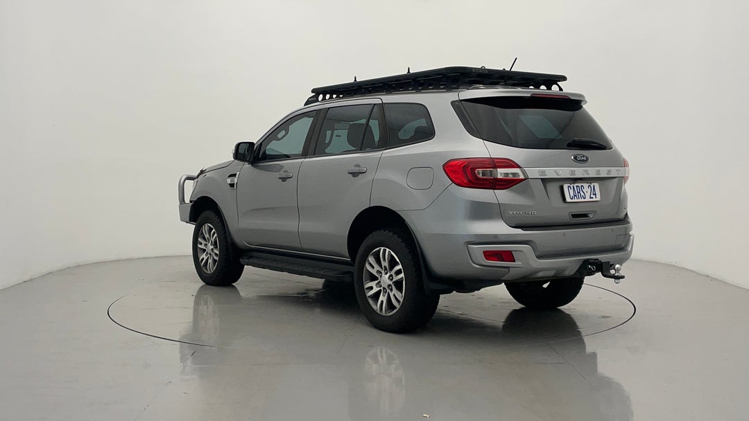 Left Back Diagonal (45- Degree) View