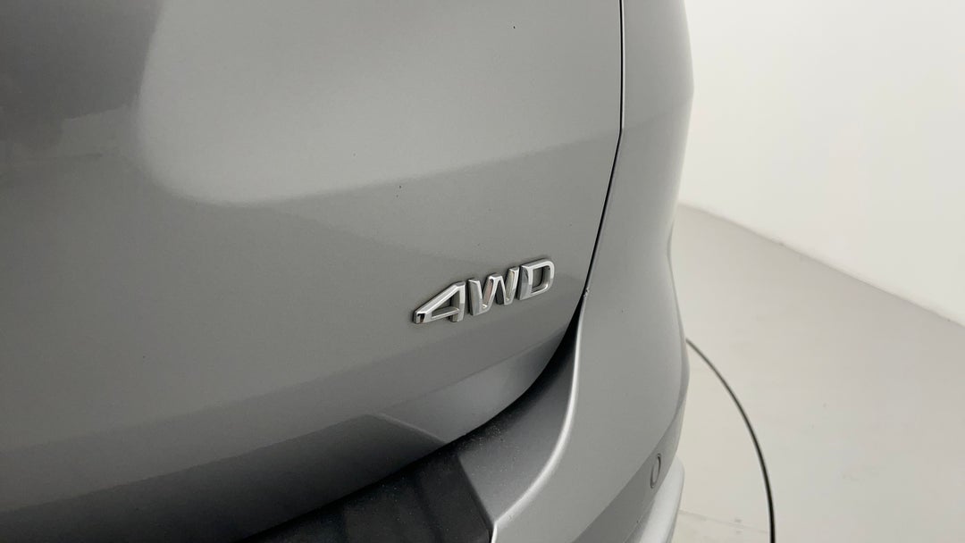 Badge (Boot Right Side)