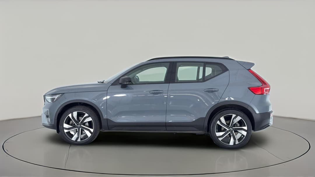 2022 Volvo Xc40 Ultimate B5 Dark Mhev, Automatic, 52815 km, Left Side View